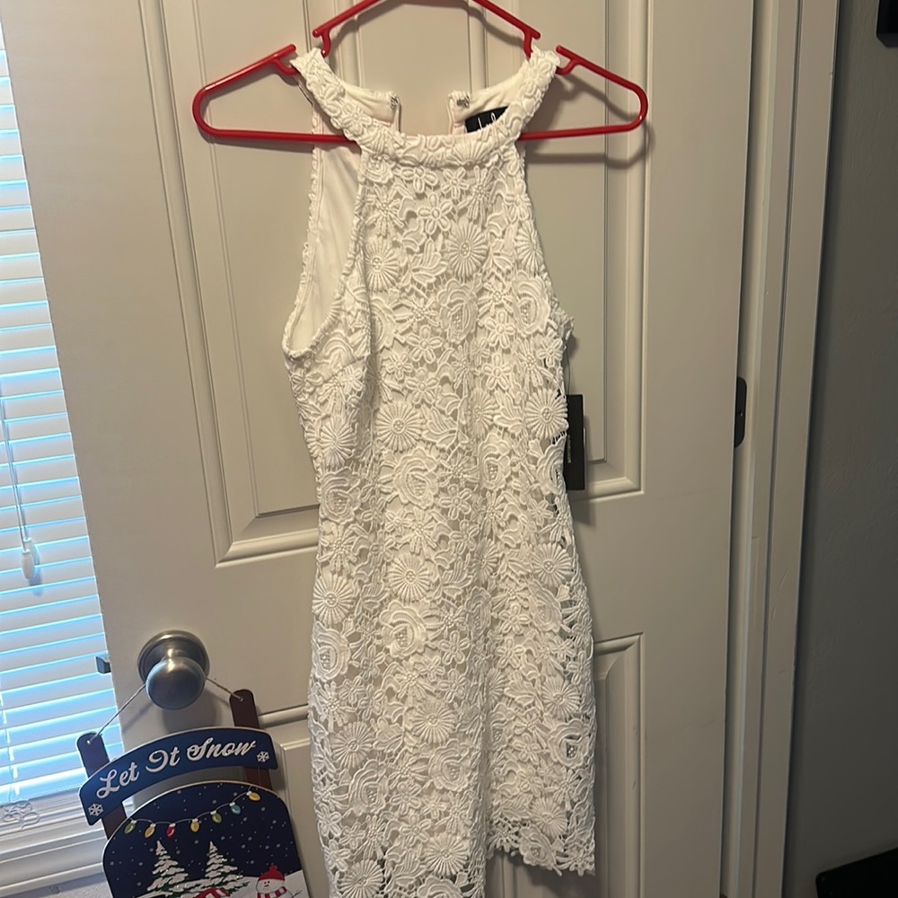 New with tags Lulu dress, Size XS, can fit S